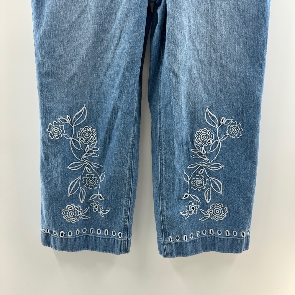 Talbots Wide Leg Crop Jeans | Embroidered Floral Eyelet | Medium Wash | Size 10 - Picture 4 of 9